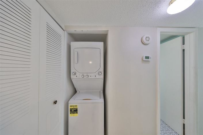 Image No.20-2 Bed Property for sale