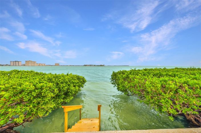 Image No.24-2 Bed Property for sale