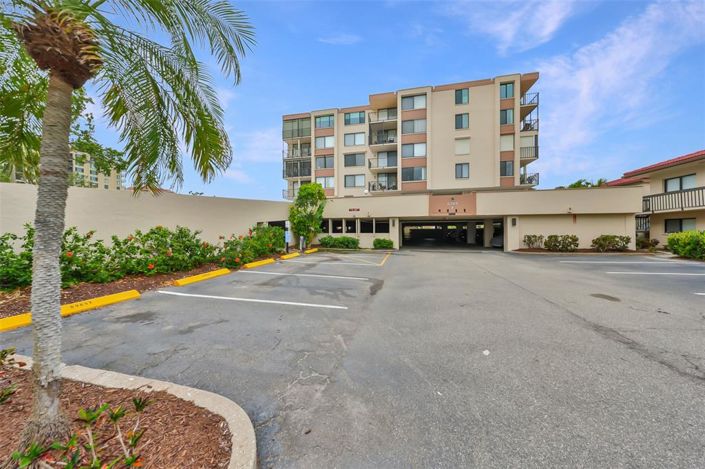 Image No.33-2 Bed Property for sale