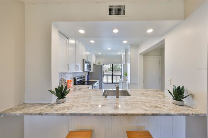 Image No.8-2 Bed Property for sale