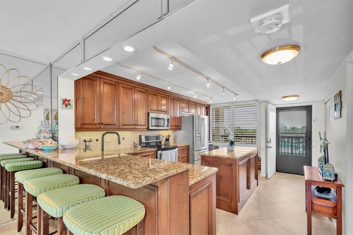 Image No.13-2 Bed Property for sale