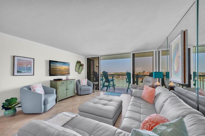 Image No.18-2 Bed Property for sale