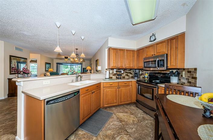 Image No.8-2 Bed Property for sale