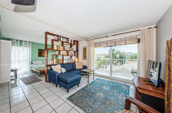 Image No.15-2 Bed Property for sale