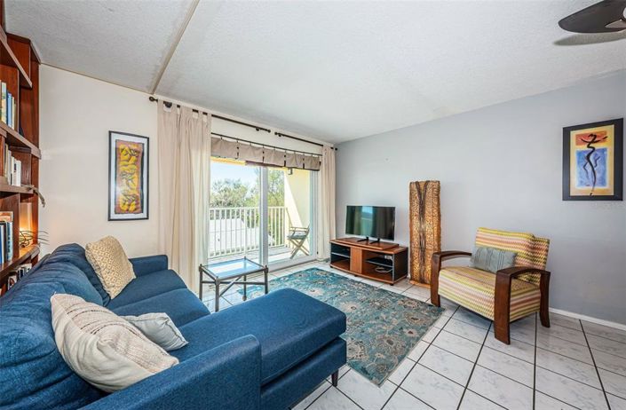 Image No.16-2 Bed Property for sale