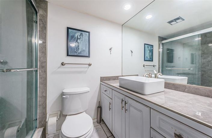 Image No.25-2 Bed Property for sale