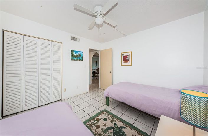 Image No.27-2 Bed Property for sale