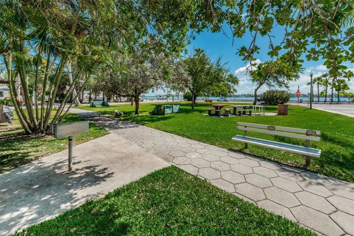 Image No.64-2 Bed Property for sale