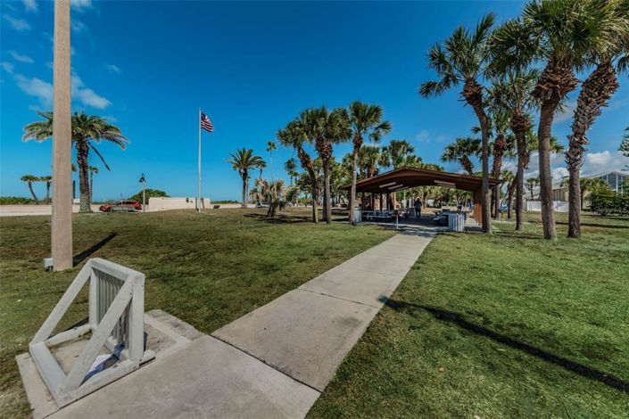 Image No.67-2 Bed Property for sale