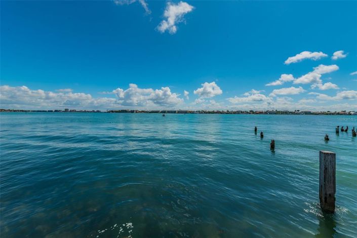 Image No.71-2 Bed Property for sale