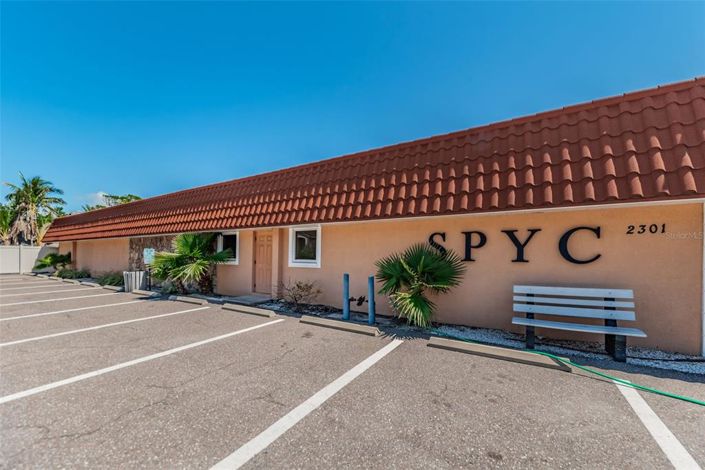 Image No.76-2 Bed Property for sale