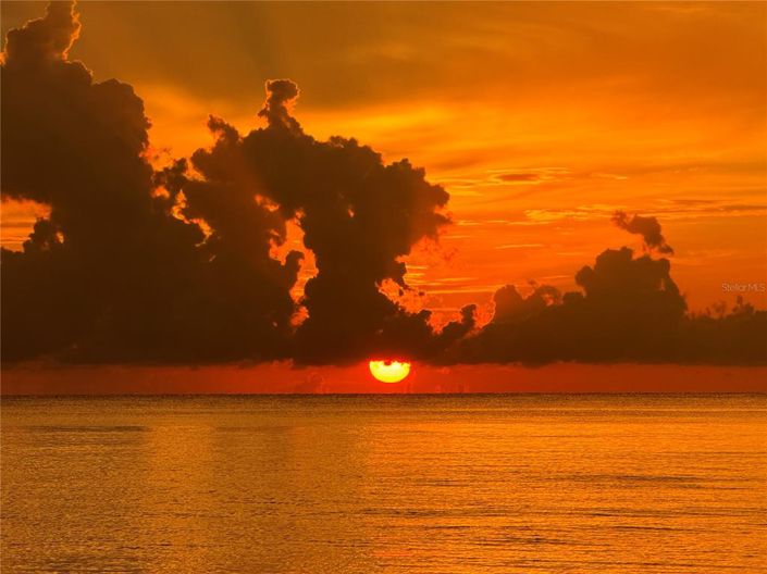 Image No.81-2 Bed Property for sale