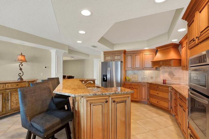 Image No.17-3 Bed Property for sale