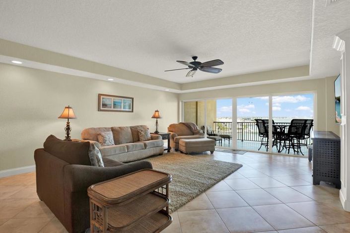 Image No.19-3 Bed Property for sale