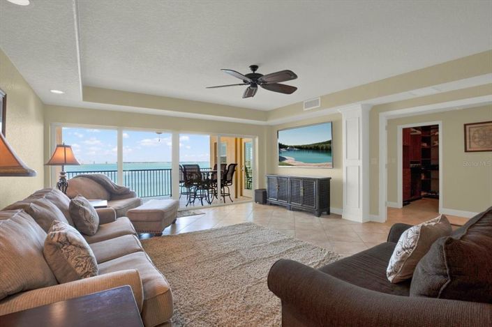 Image No.20-3 Bed Property for sale