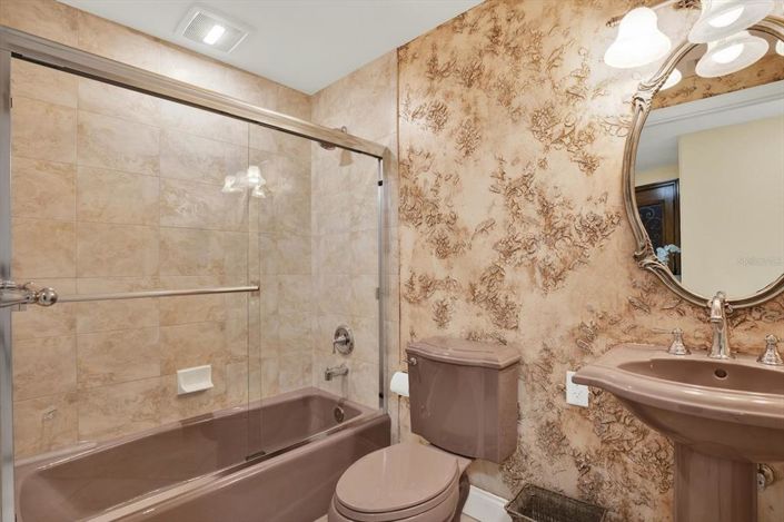 Image No.52-3 Bed Property for sale