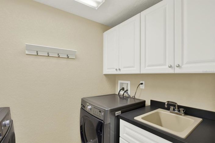 Image No.55-3 Bed Property for sale