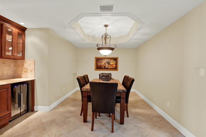 Image No.6-3 Bed Property for sale