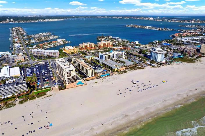 Image No.65-3 Bed Property for sale