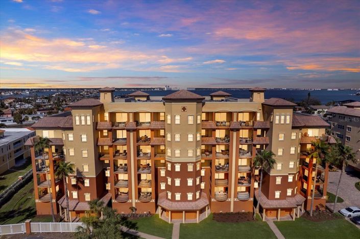 Image No.74-3 Bed Property for sale