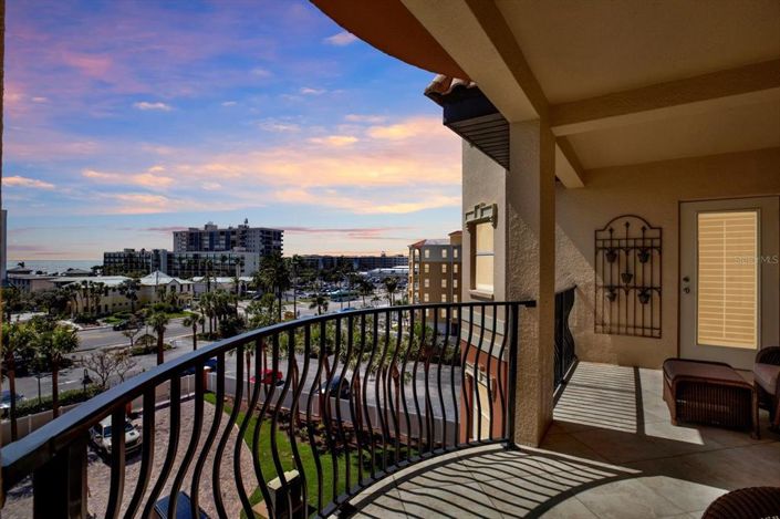 Image No.75-3 Bed Property for sale