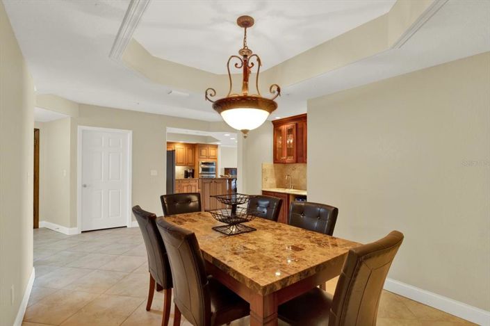 Image No.8-3 Bed Property for sale