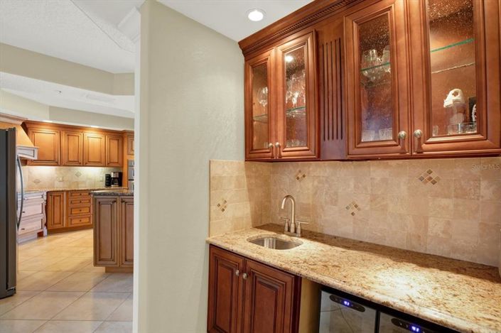 Image No.9-3 Bed Property for sale