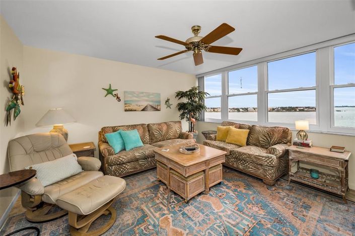 Image No.14-2 Bed Property for sale