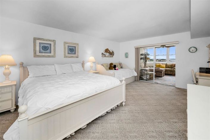 Image No.22-2 Bed Property for sale