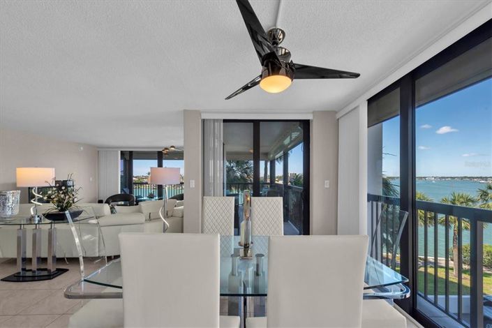 Image No.15-2 Bed Property for sale