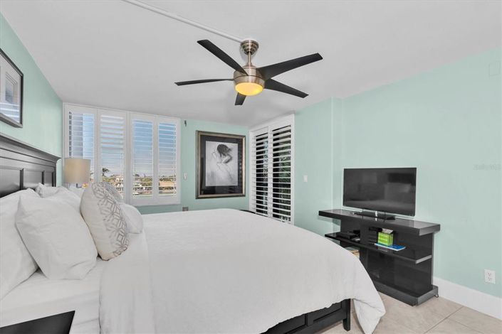 Image No.24-2 Bed Property for sale