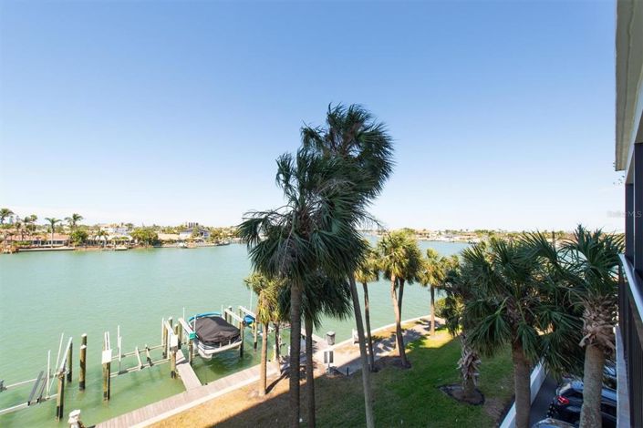 Image No.30-2 Bed Property for sale