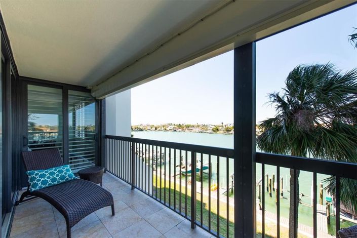 Image No.33-2 Bed Property for sale