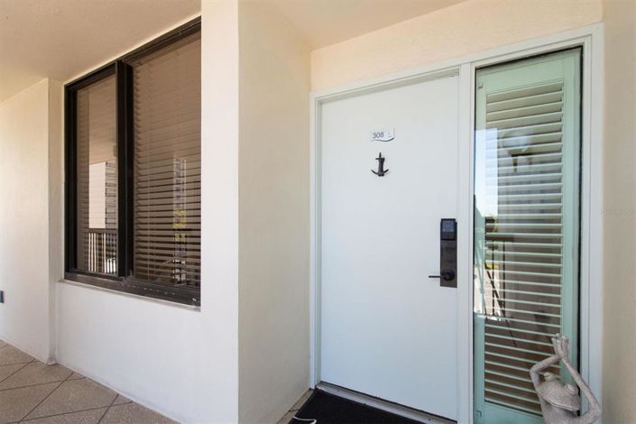 Image No.5-2 Bed Property for sale