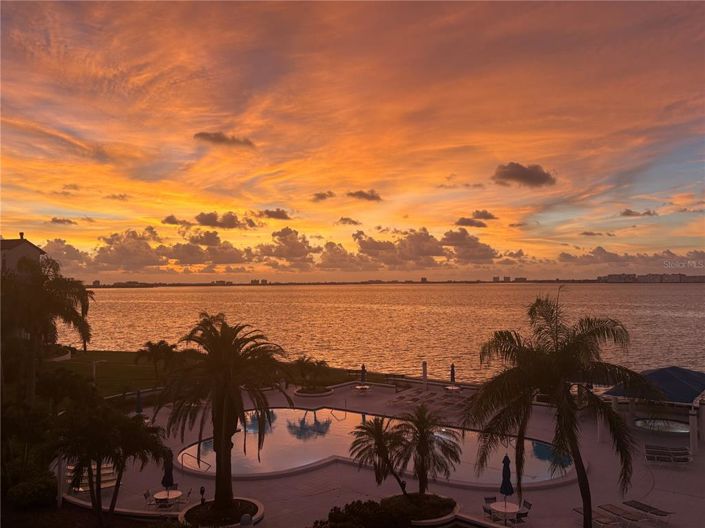 Image No.16-2 Bed Property for sale