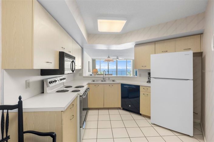 Image No.6-2 Bed Property for sale