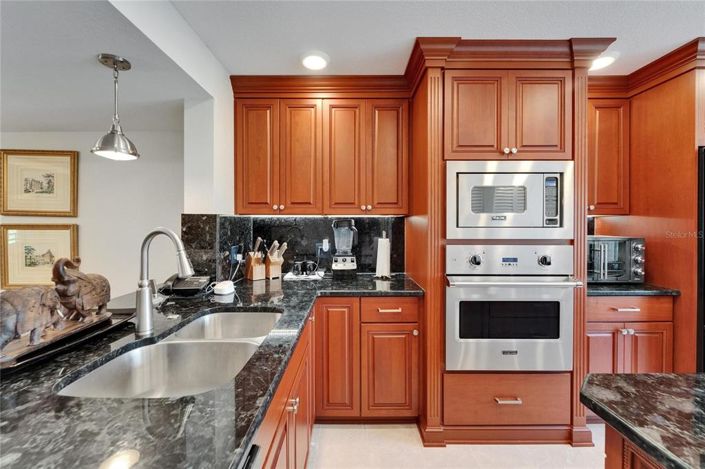 Image No.12-3 Bed Property for sale