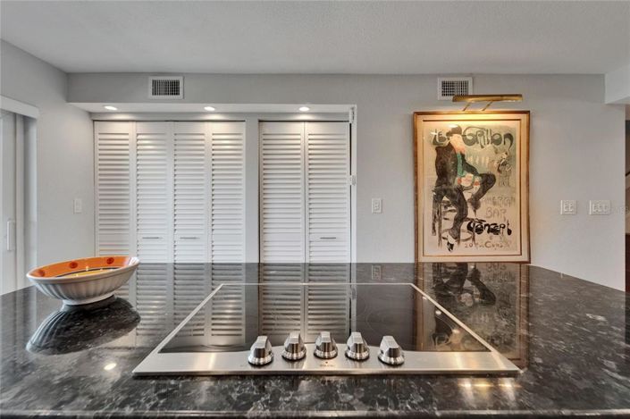 Image No.16-3 Bed Property for sale