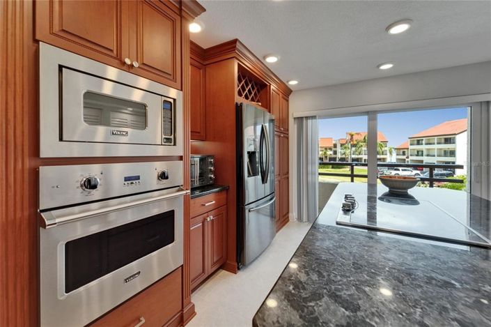 Image No.17-3 Bed Property for sale