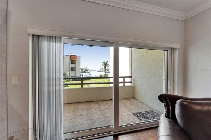 Image No.26-3 Bed Property for sale