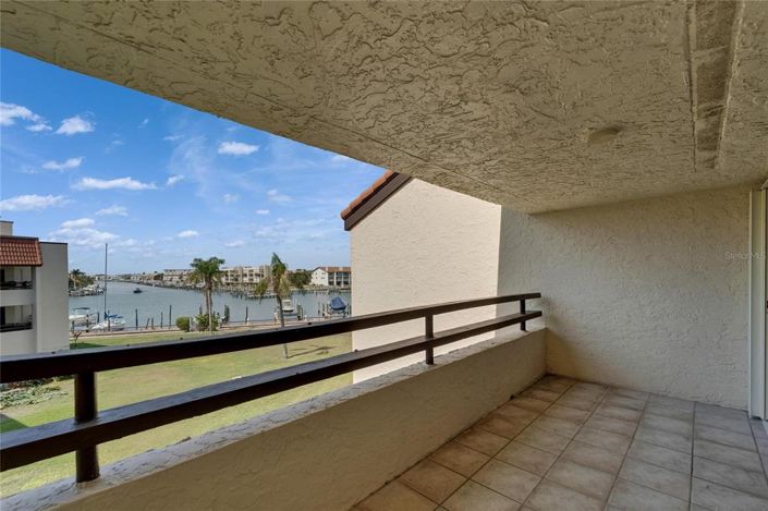 Image No.50-3 Bed Property for sale