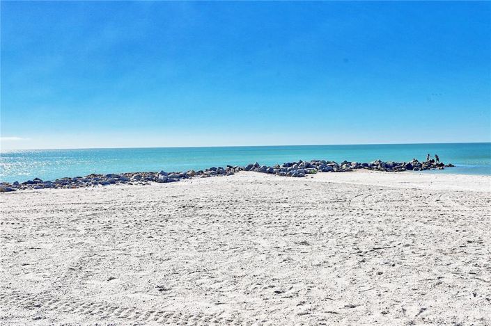 Image No.31-2 Bed Property for sale