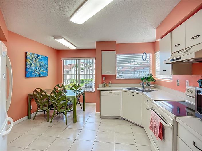 Image No.2-2 Bed Property for sale