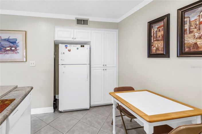 Image No.13-2 Bed Property for sale