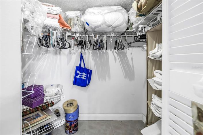 Image No.24-2 Bed Property for sale