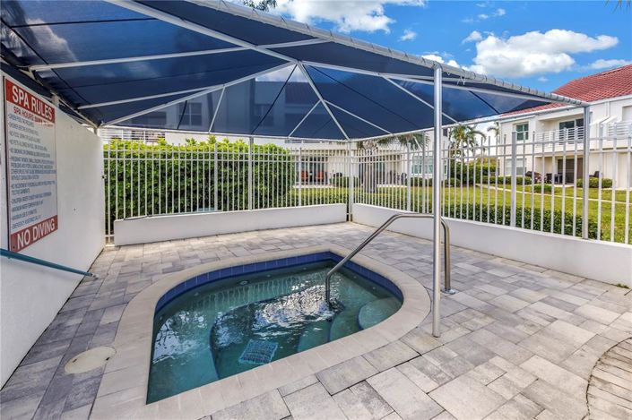 Image No.33-2 Bed Property for sale