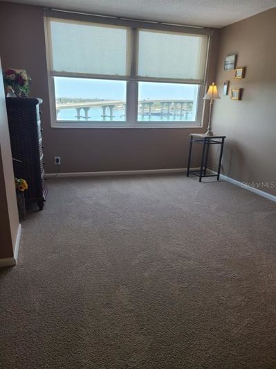 Image No.30-2 Bed Property for sale