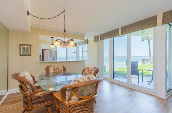 Image No.12-2 Bed Property for sale