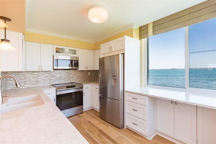 Image No.14-2 Bed Property for sale