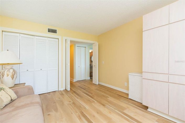 Image No.26-2 Bed Property for sale